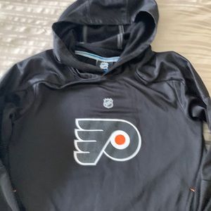 Boys long sleeve Philadelphia Flyers hoodie. Like new condition!  Size 10/12.